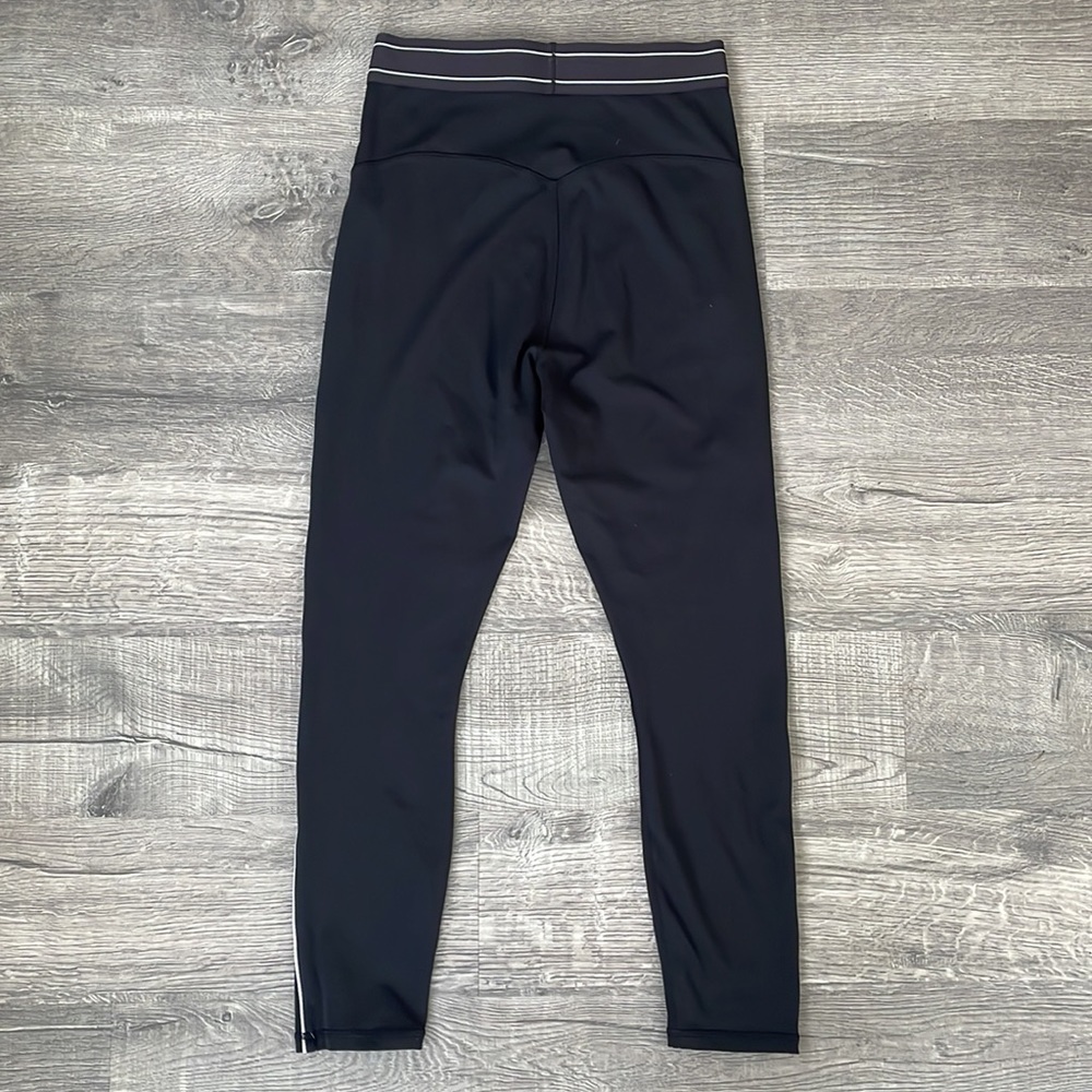 Fabletics Legging Bundle - Picture 7 of 8